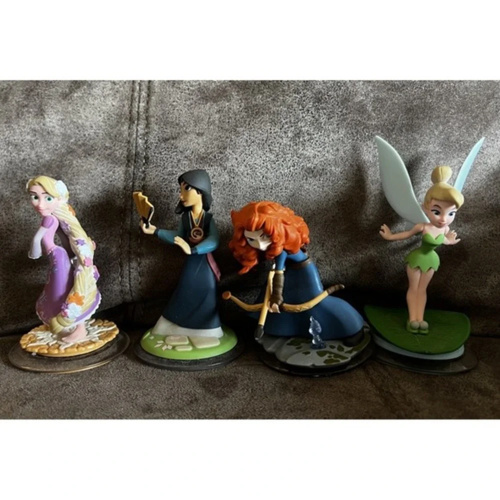 Disney Infinity lot (1.0 2.0 3.0) Portal, 4 Fugues, 10 Power Discs & Case‎